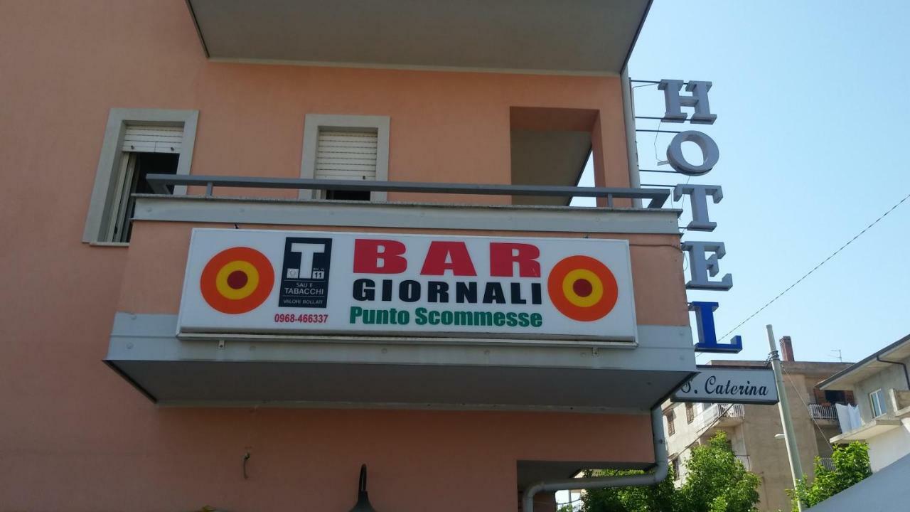 Hotel Santa Caterina Gizzeria Kültér fotó
