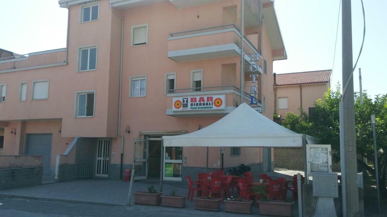 Hotel Santa Caterina Gizzeria Kültér fotó